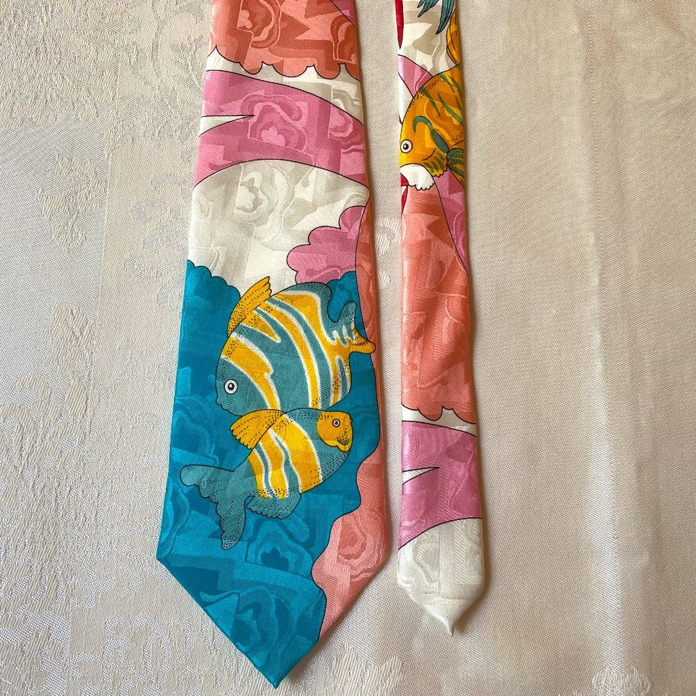 RARE Giober fish animal pattern tie 100% silk